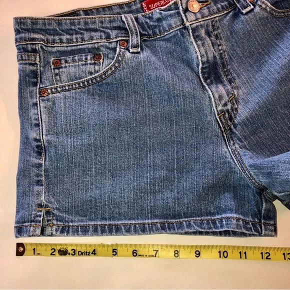 Vintage Levi’s SuperLow Stretch Denim Shorts (13 Junior) - Picture 11 of 15